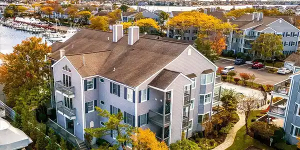 105 Bay Point Harbour