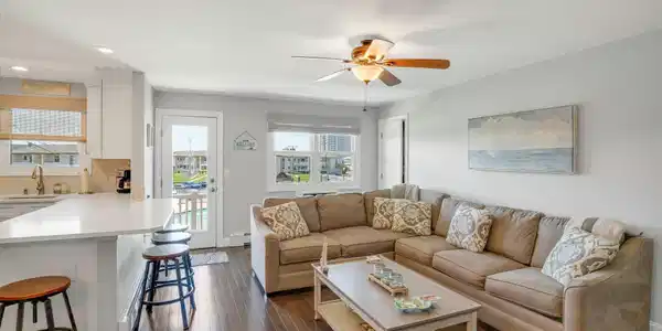Image 2: Livingn room with Marina views