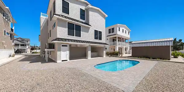 Image 2: yard and pool