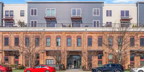 1001 2nd Avenue Unit 302