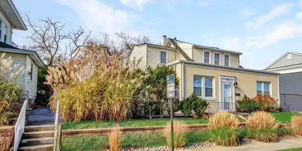 301 8th Avenue Unit 7