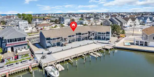 1901 Bay Boulevard Unit 207