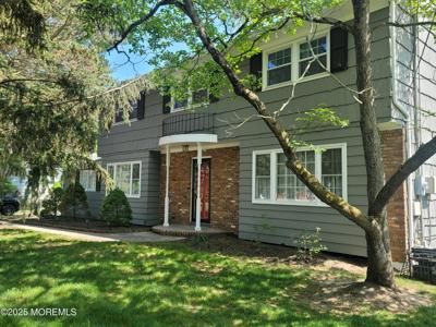 54 E Riverdale Avenue