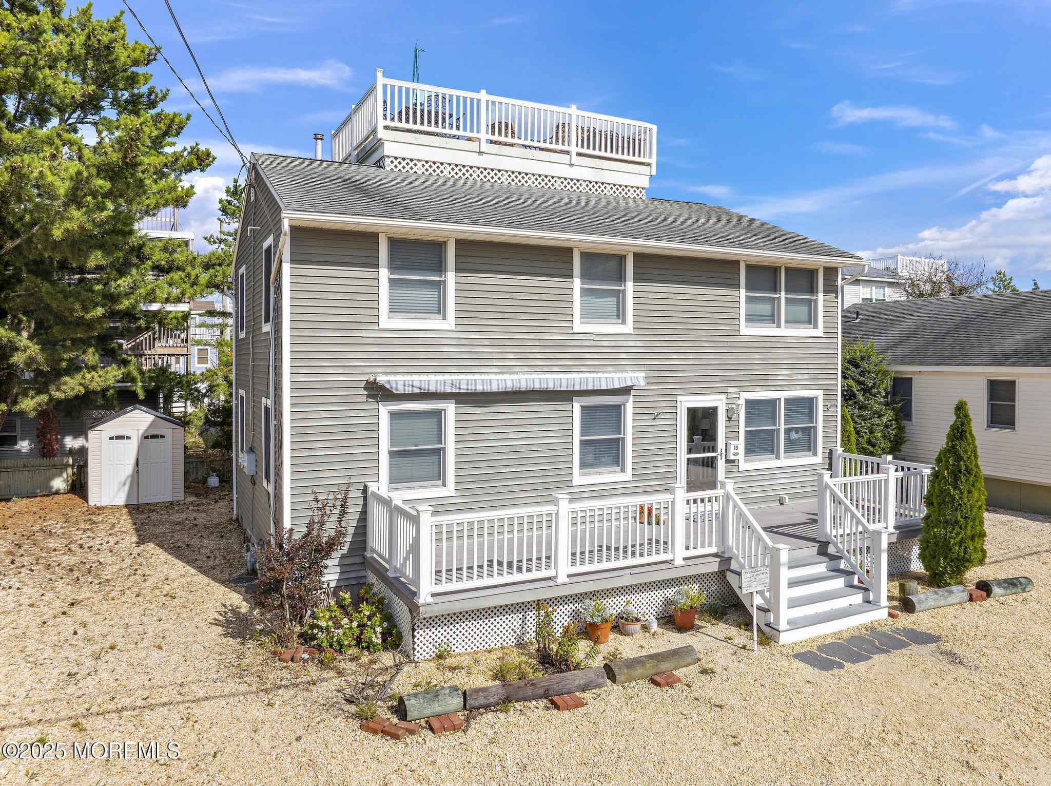 Image 2: 13 Joan (29)