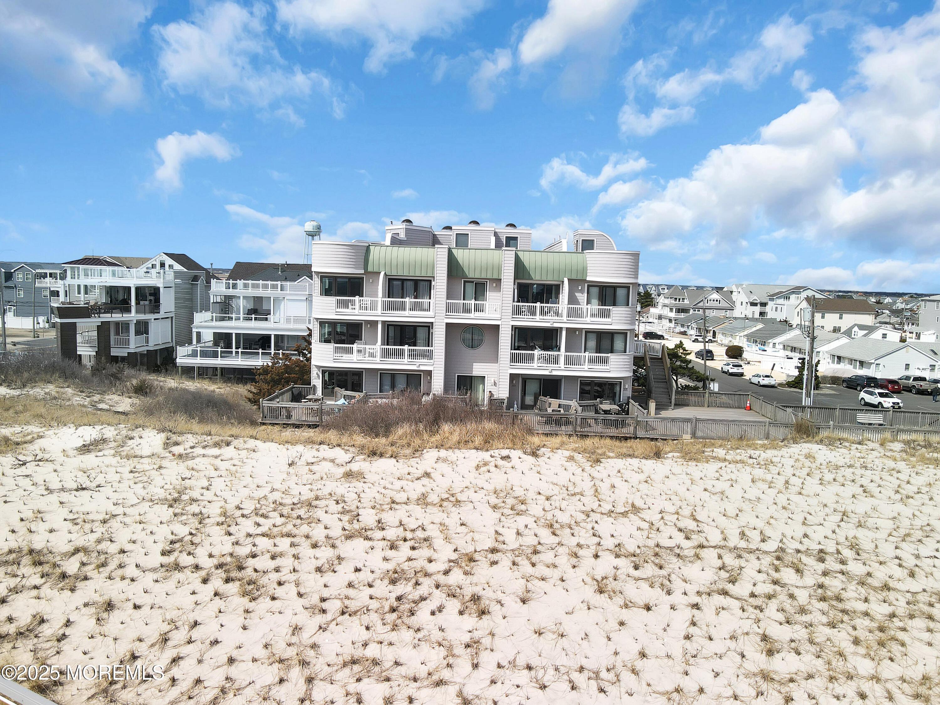 Image 2: 061_dji_0219_401