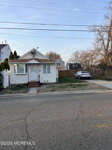 427 Sullivan Place