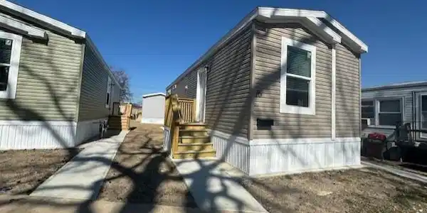 16 Gary Drive