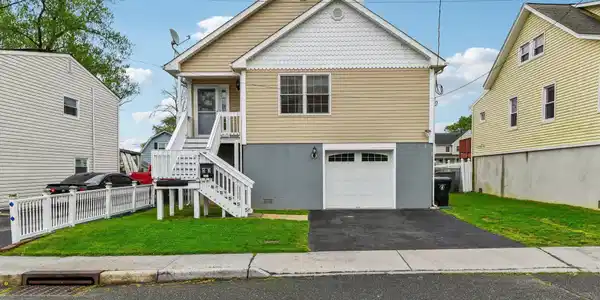 63 Brainard Avenue