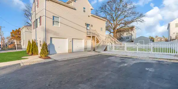 1216 Harris Avenue