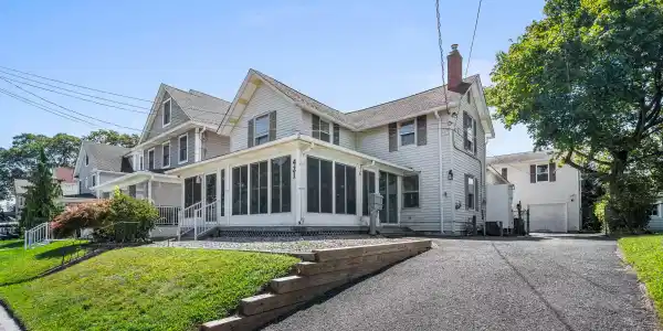 421 Evergreen Avenue