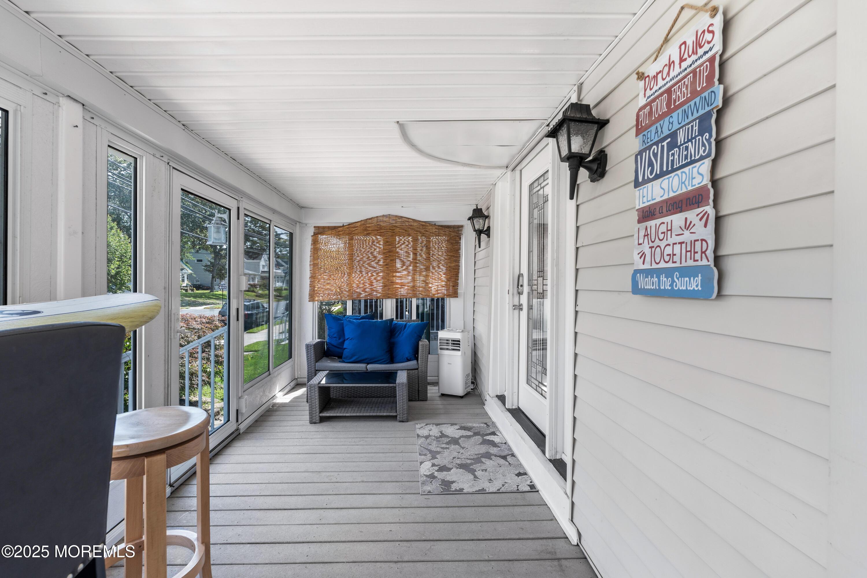 Image 3: Enclosed Porch