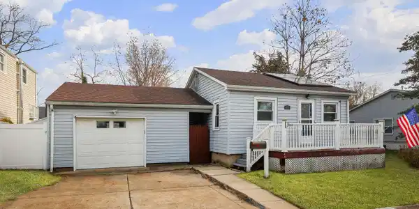 22 Carter Avenue