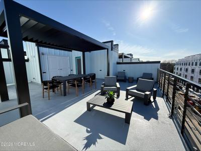 411A Lake Avenue Unit 502