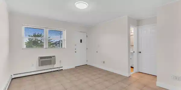 455 Ocean Boulevard Unit 8