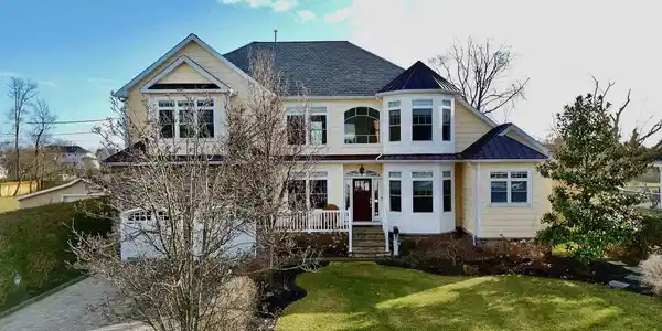 8 Wesley Street