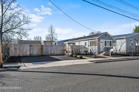 610 Central Avenue