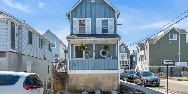 26 Surf Street