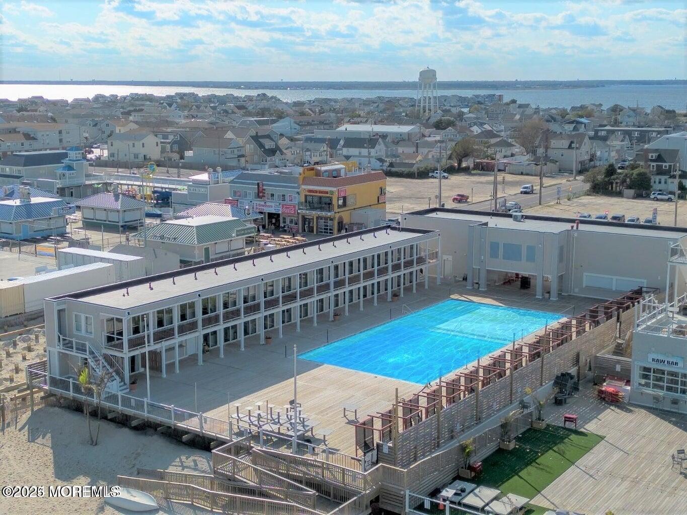 Image 3: Photo Beach Club