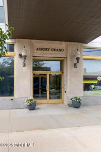 501 Grand Avenue Unit 2A