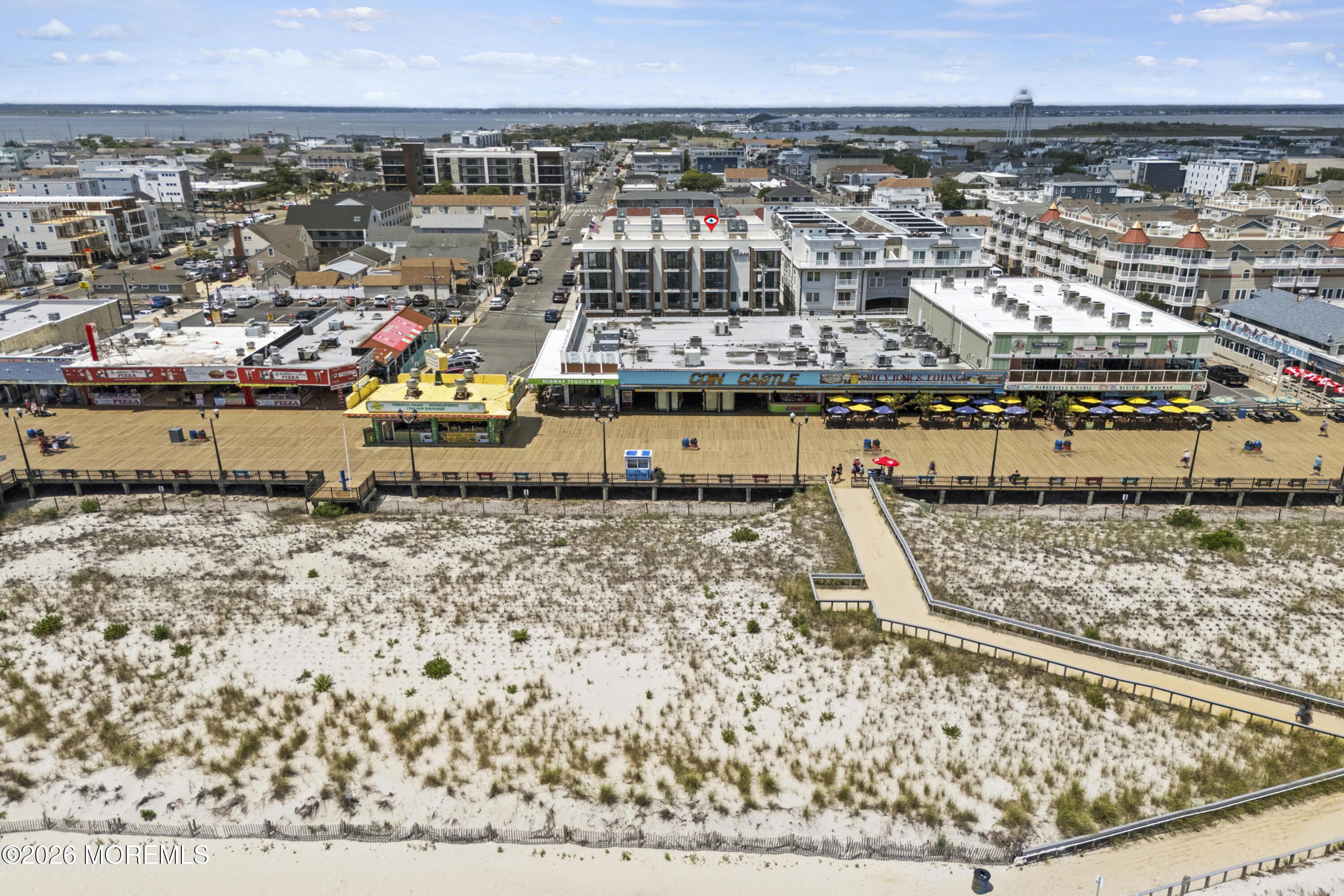 Image 4: 500 Ocean #A4 (92)