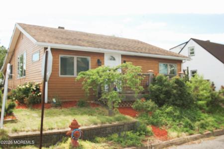 832 6th Street