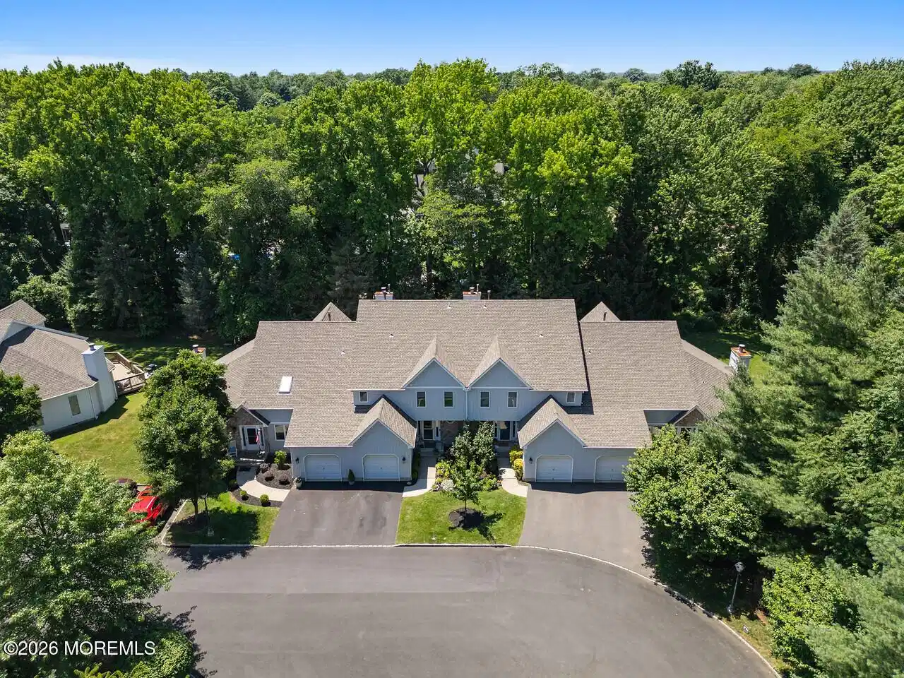 Image 1: 28 Hickory drone culdesac