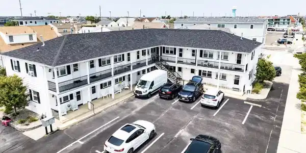 2204 Grand Central Avenue Unit 3