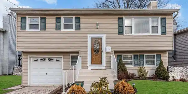 304 Beachwood Way