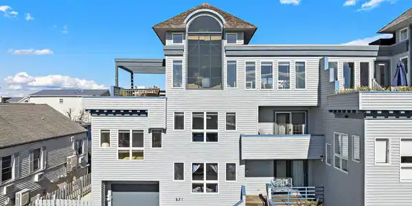 531 Engleside Avenue Unit 5