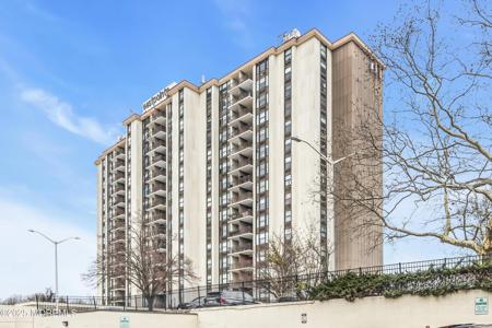 1 Scenic Drive Unit PH 11