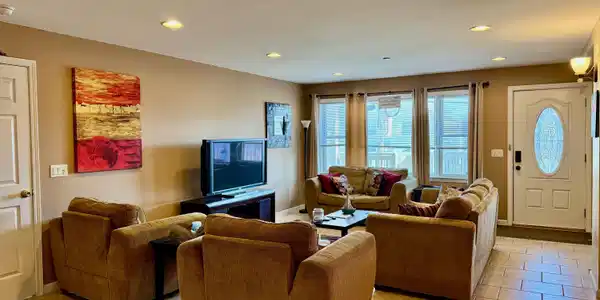 132 Hancock Avenue Unit 3