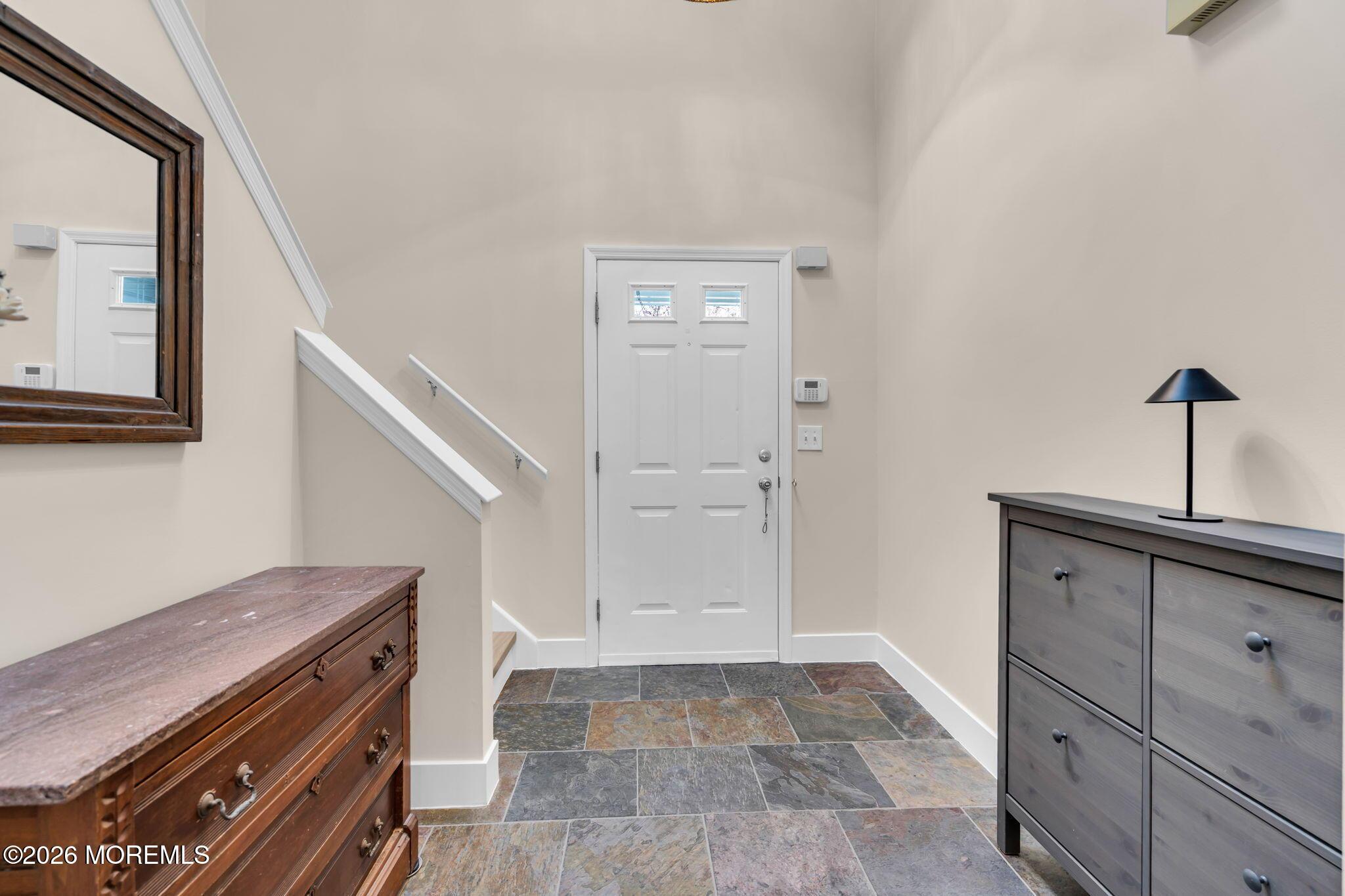 Image 3: Foyer
