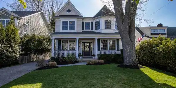 42 Forrest Avenue