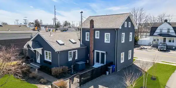 Image 4: 52-web-or-mls-DJI_0656-1
