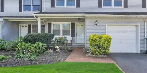 409 Sandpiper Court