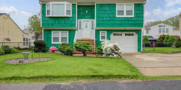 837 Ridge Road