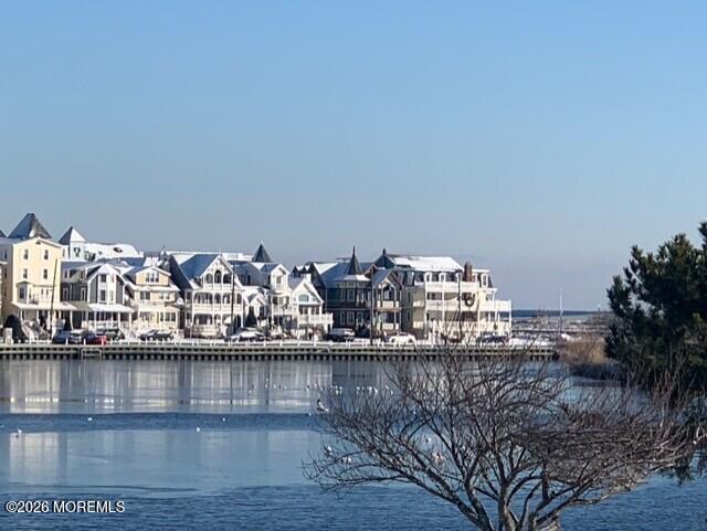 Image 4: cc037c95-d19e-4c15-9cfc-4b1140100ea6