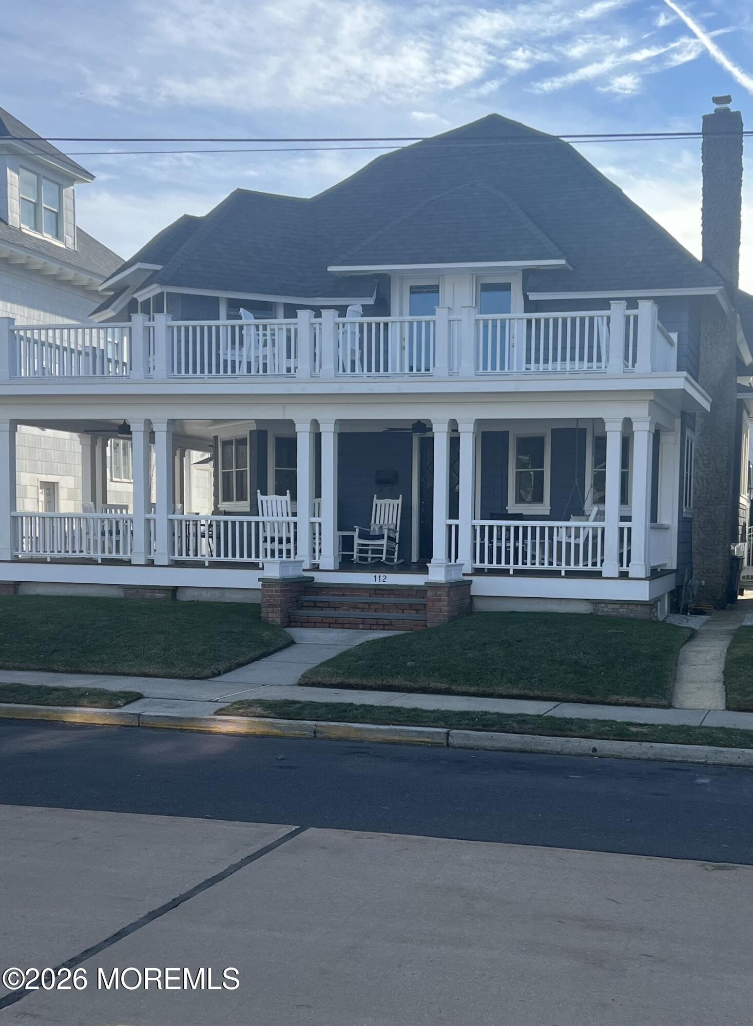 Image 2: Exterior Front