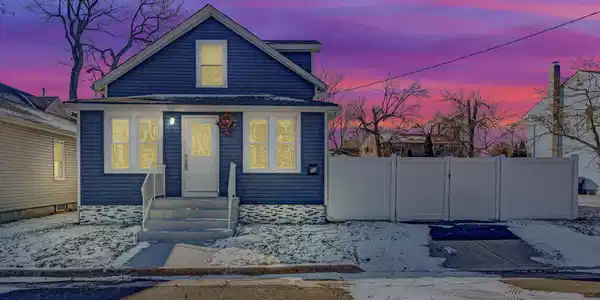 56 Oregon Avenue