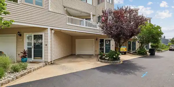 3 Newport Court