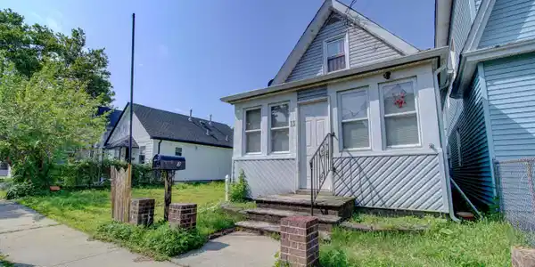 13 N Shore Street