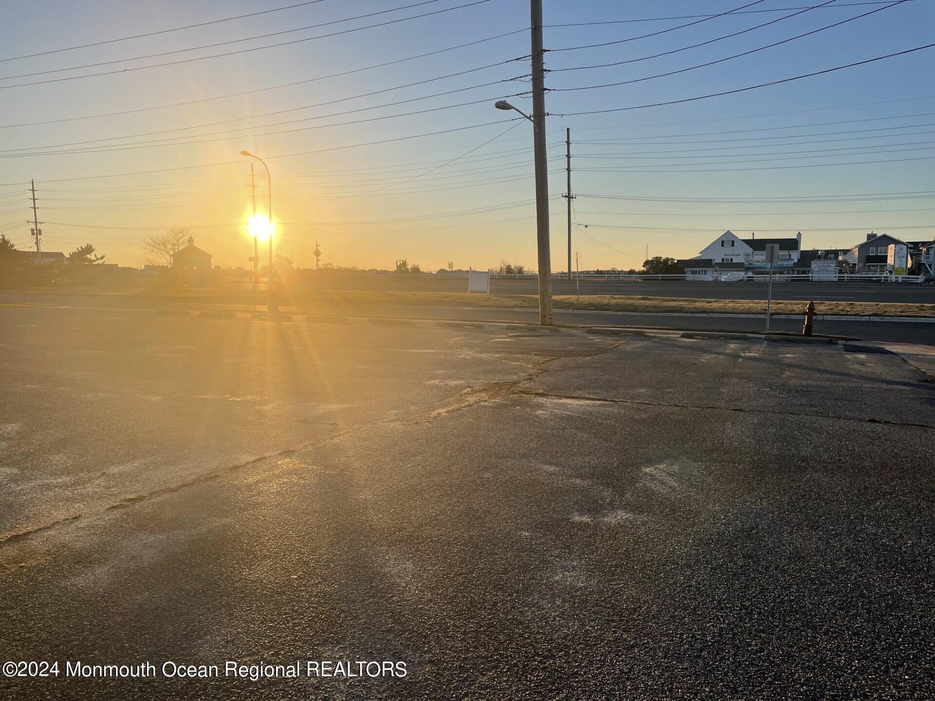 Image 2: Bay lot 2A