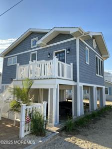 21 E Cormorant Way