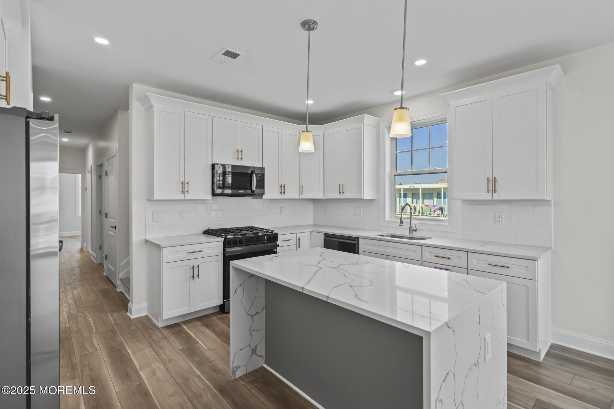 Image 3: 61 Hiering (10)