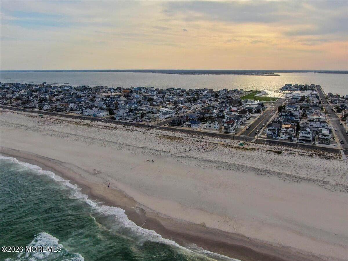 Image 1: 096-DJI_0041