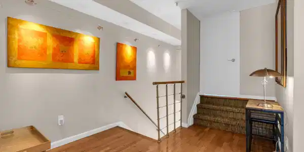 Image 3: 3-web-or-mls-DSC02520