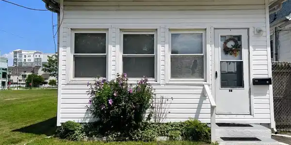 Image 2: Front of House 2