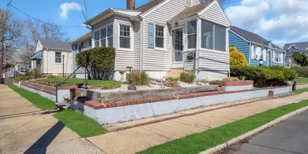 137 Inskip Avenue