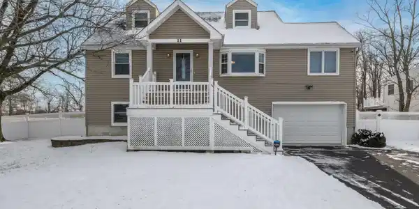 11 Pinehurst Avenue