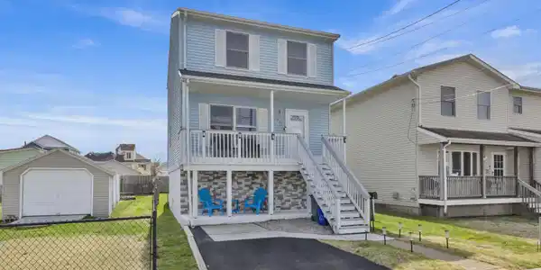 810 7th Street